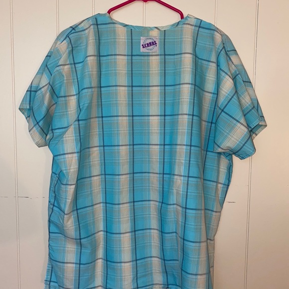 3 pack S.C.R.U.B.S tops women’s Medium good condition. Smoke/pet free home - Picture 3 of 9